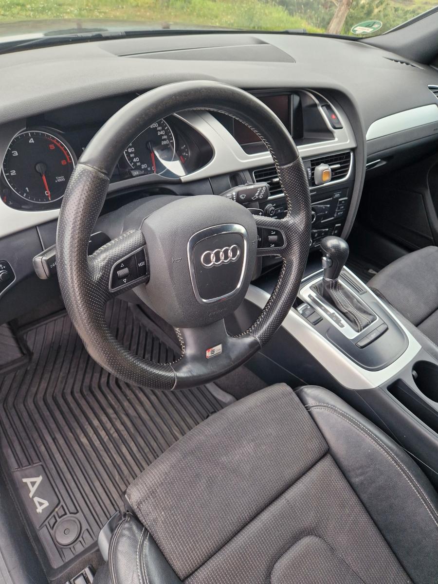 Audi A4 2011 — rear view