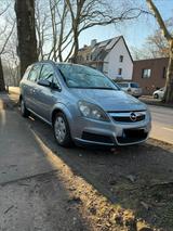 Opel Zafira Diesel 7 Sitzer - Opel Zafira Gebrauchtwagen in Lübeck