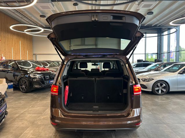 Volkswagen Touran*7-Sitzer*MASSAGE*ACC*AHK*NAV*STHZ*