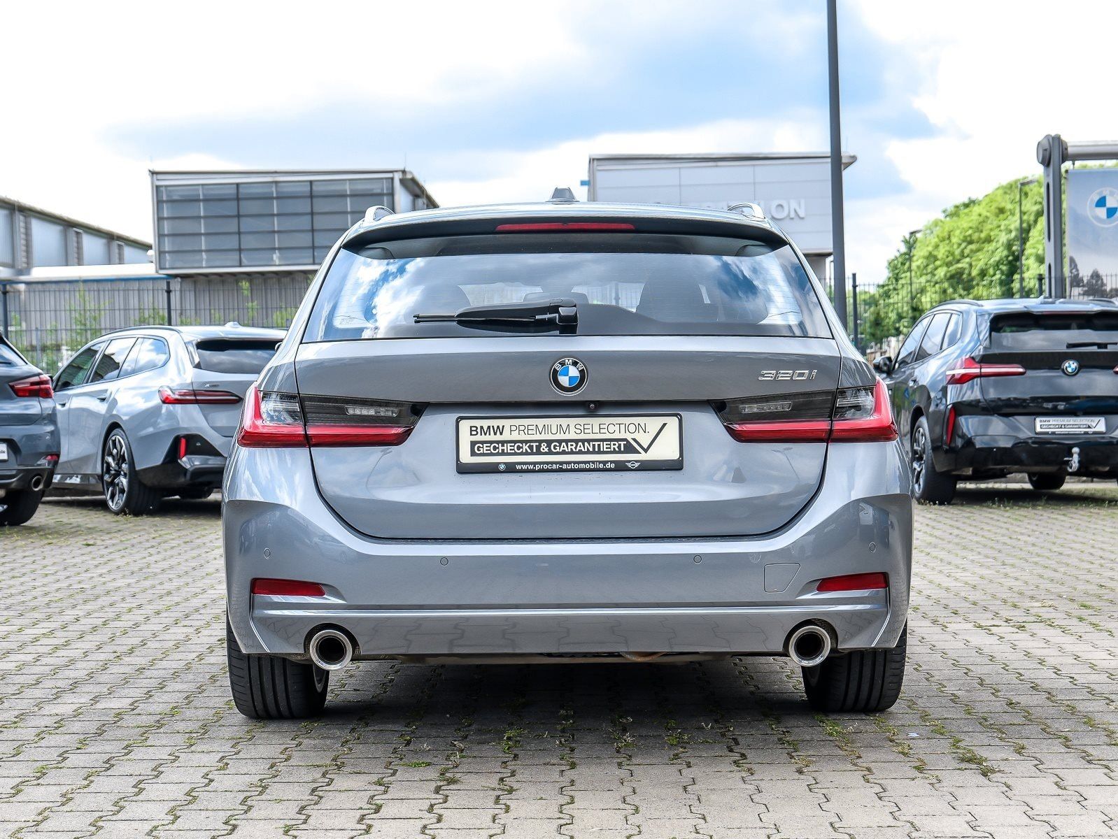 BMW 320i Touring AHK Navi Memory RFK DAB foto 11