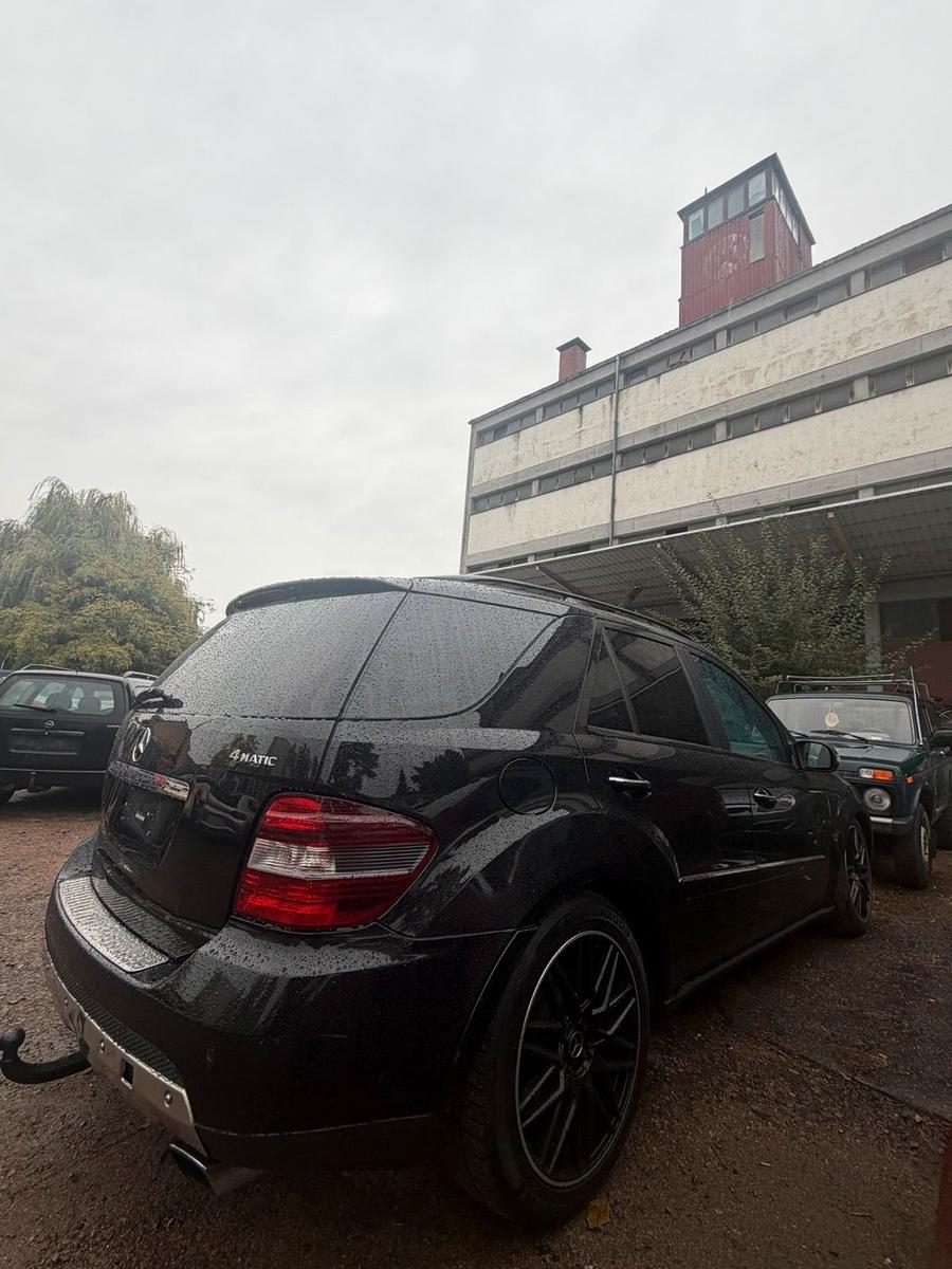 Mercedes-Benz ML420 2008 — engine 306 HP (225kW)
