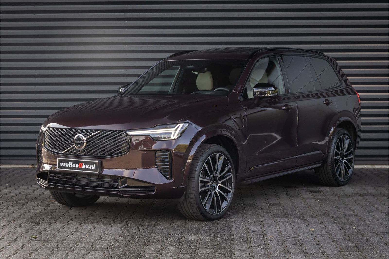 Volvo XC90 2.0 T8 Plug-in hybrid AWD Ultra Dark Luchtv