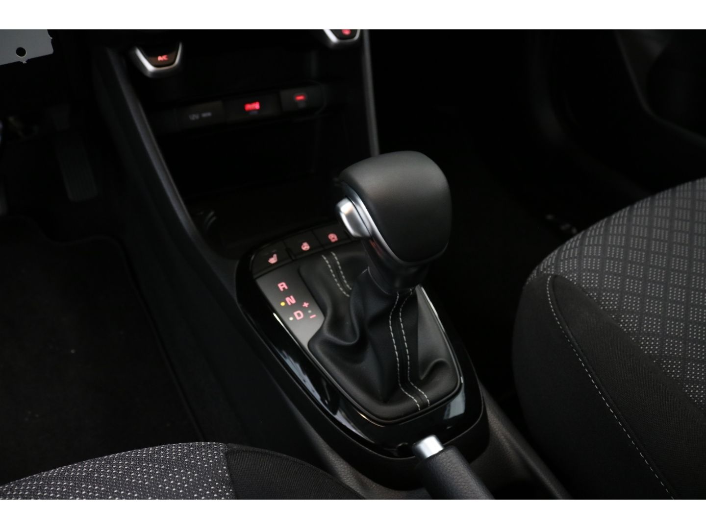 Fahrzeugabbildung Kia Picanto Vision 1.0 DAB Navi Kamera PDC