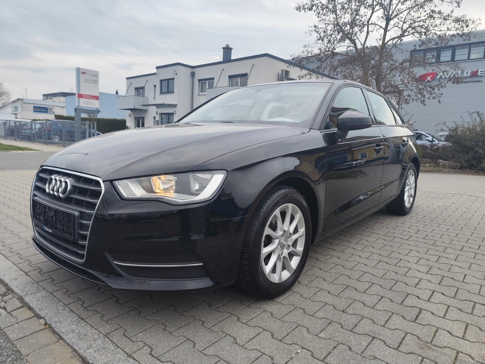 Audi A3 Sportback attraction Tempomat Klimaaut SHZ E6
