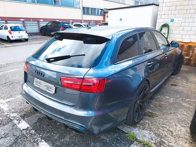 Audi RS6 Avant 4.0 TFSI quattro