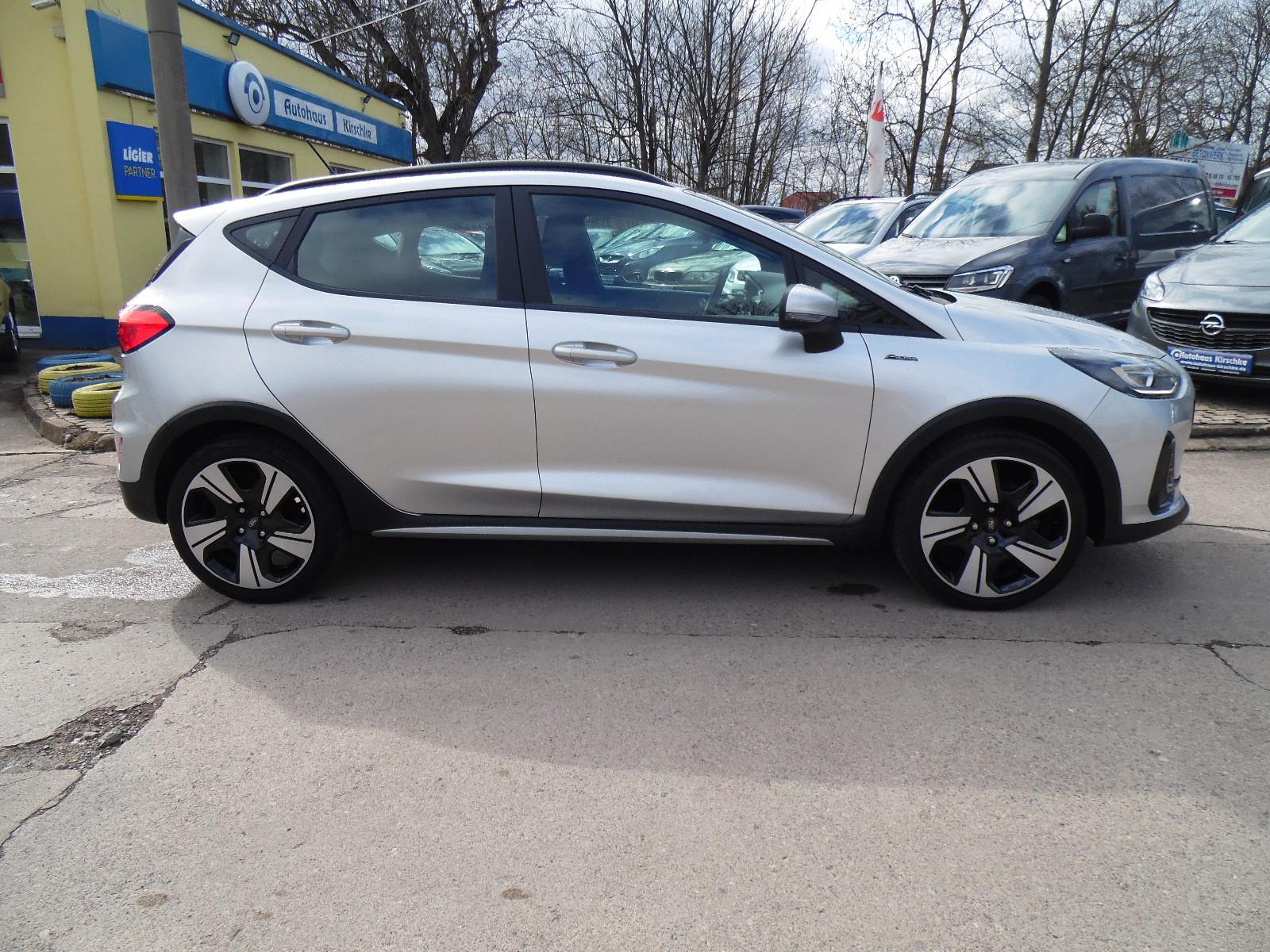 Ford Fiesta Active/Automatik/PDC/Temp./Spurass./LED