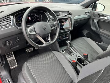 Volkswagen Tiguan - 11