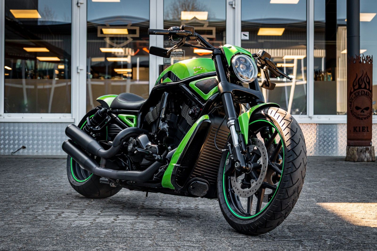 Fahrzeugabbildung Harley-Davidson NIGHT ROD SPECIAL VRSCDX - 69-CUSTOMS