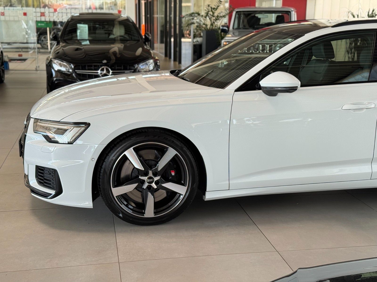 Fahrzeugabbildung Audi S6 Avant 3.0 TDI quattro "PANO Matrix-LED LM 20"