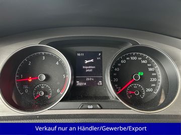 Volkswagen Golf - 10
