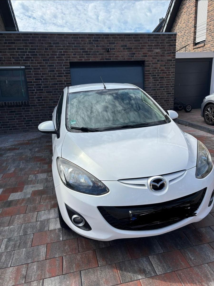Mazda 2