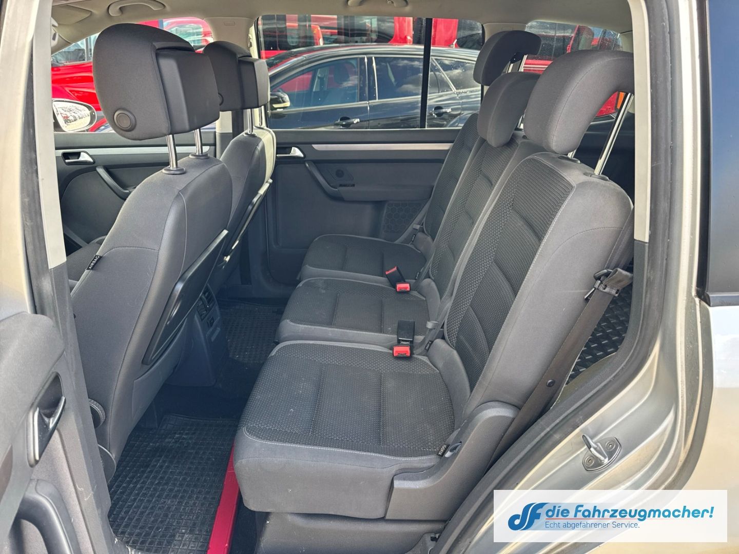 Fahrzeugabbildung Volkswagen Touran Comfortline Navi Dyn. Kurvenlicht *EXPOR