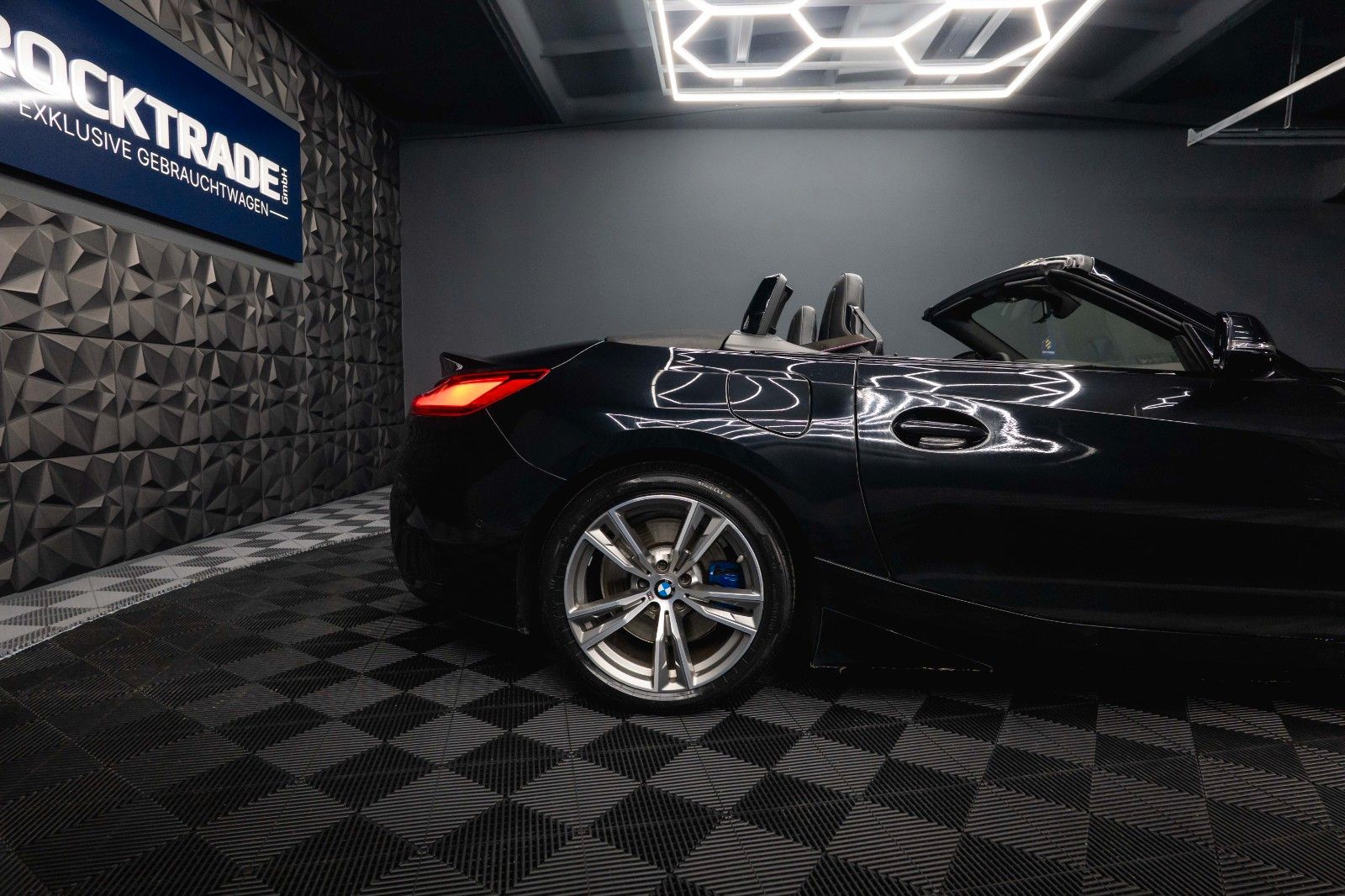 Fahrzeugabbildung BMW Z4 Roadster sDrive 30i M Sport *LED*Memory*H&K*