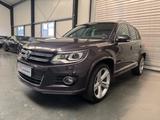 Volkswagen Tiguan R-Line Sport & Style BMT/Navi/Cam/AHK - Volkswagen Tiguan in Köln