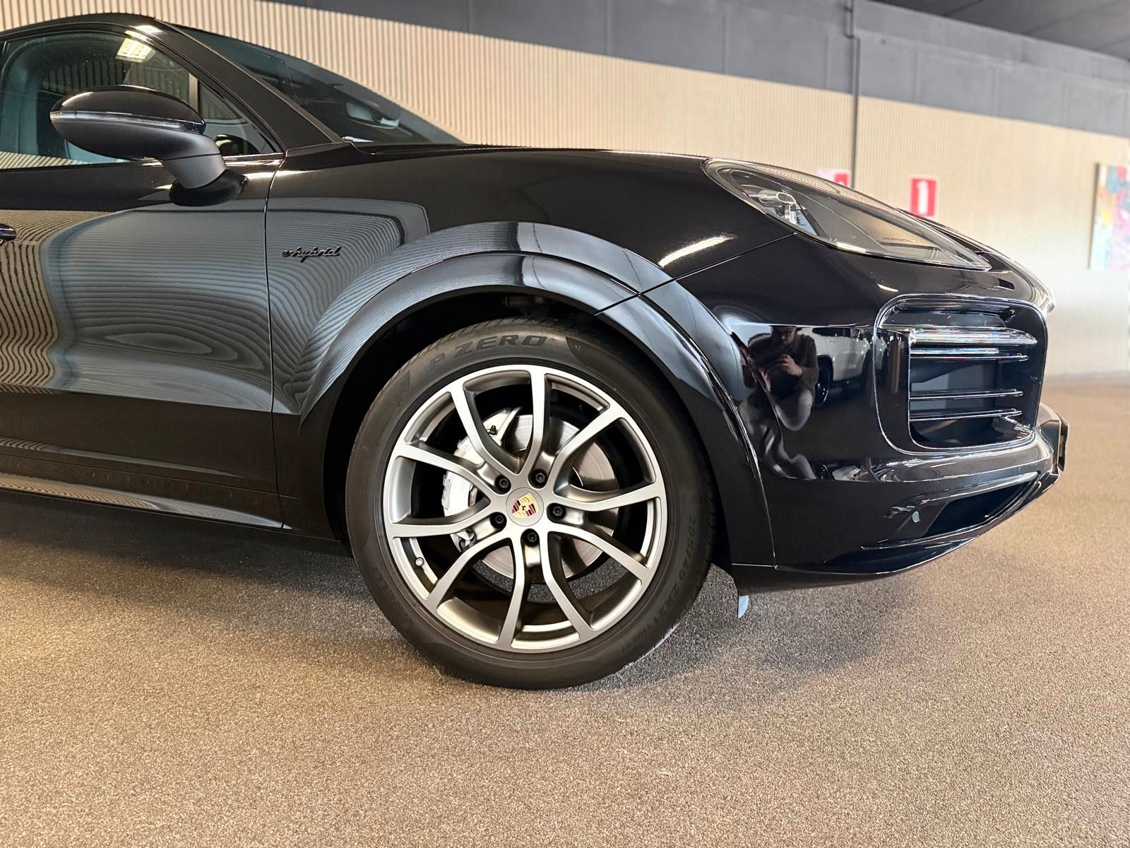 Porsche Cayenne Coupe 3.0e Hybrid-SPORT DESIGN-LUFT-PANO imagem 3