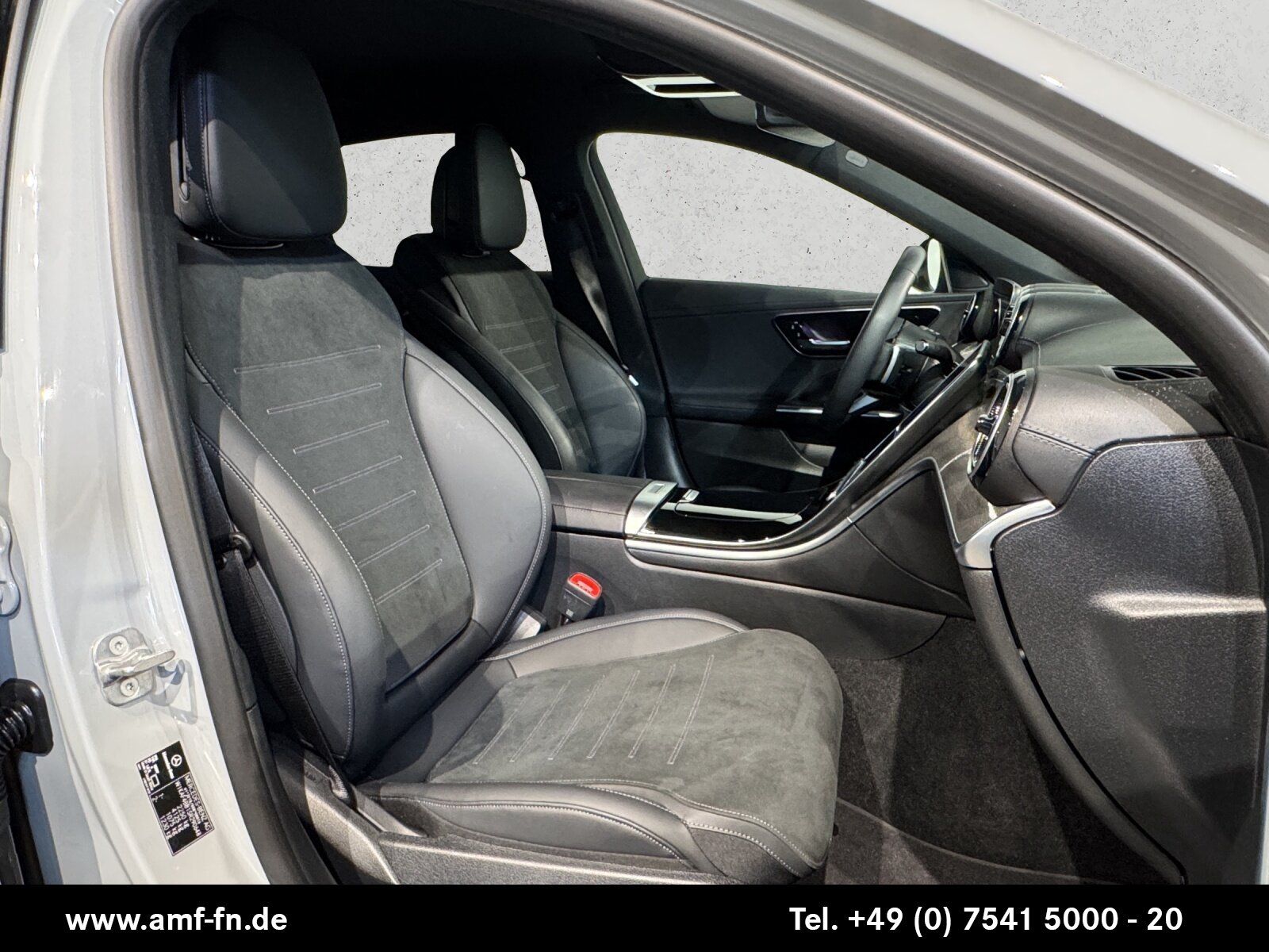C 180 AMG Line NIGHT+RFK+SHZ+AMBIENTE+CARPLAY