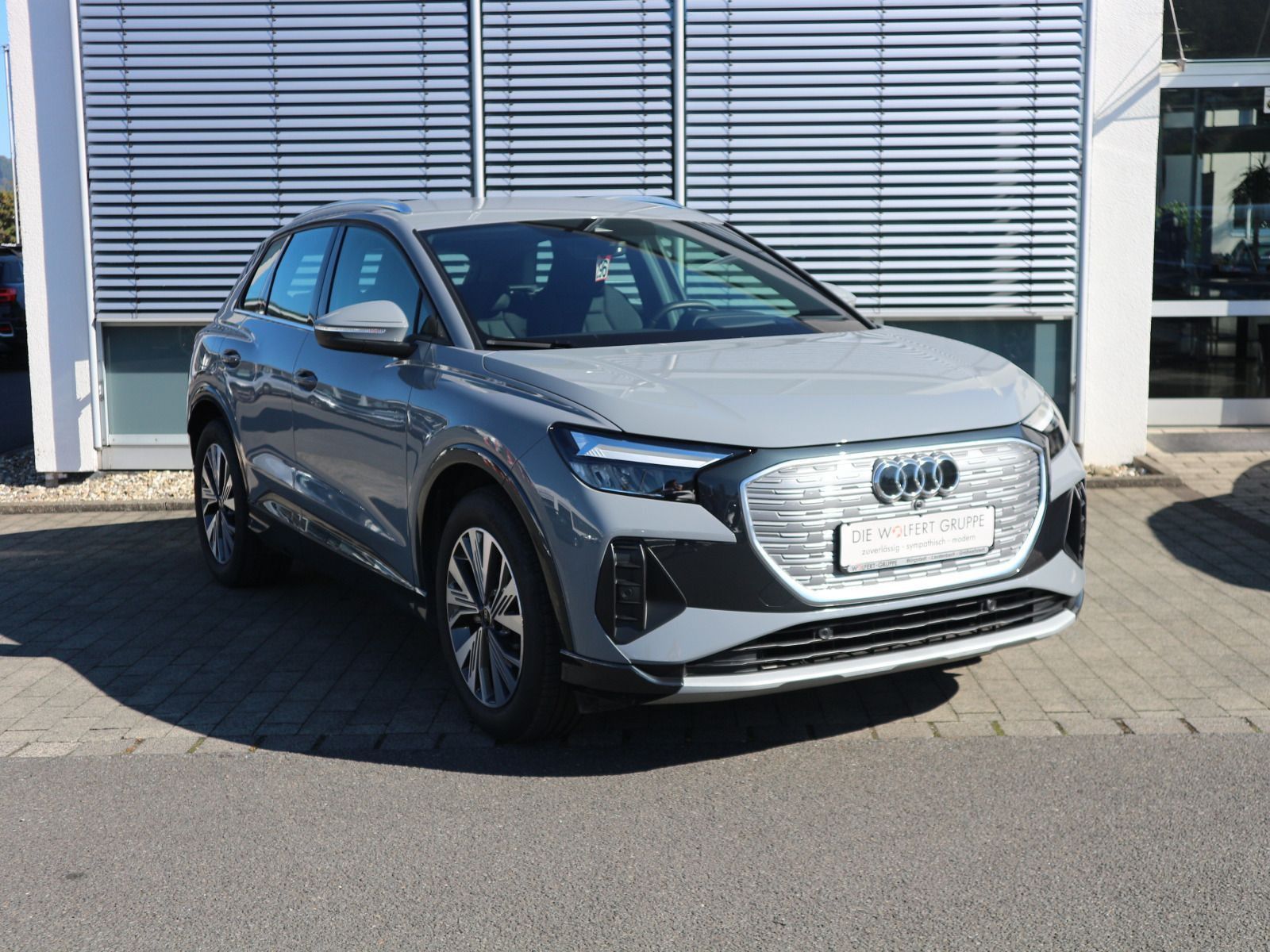 Audi Q4 35 e-tron basis AR-HUD*PDC*NAVI imagem 2