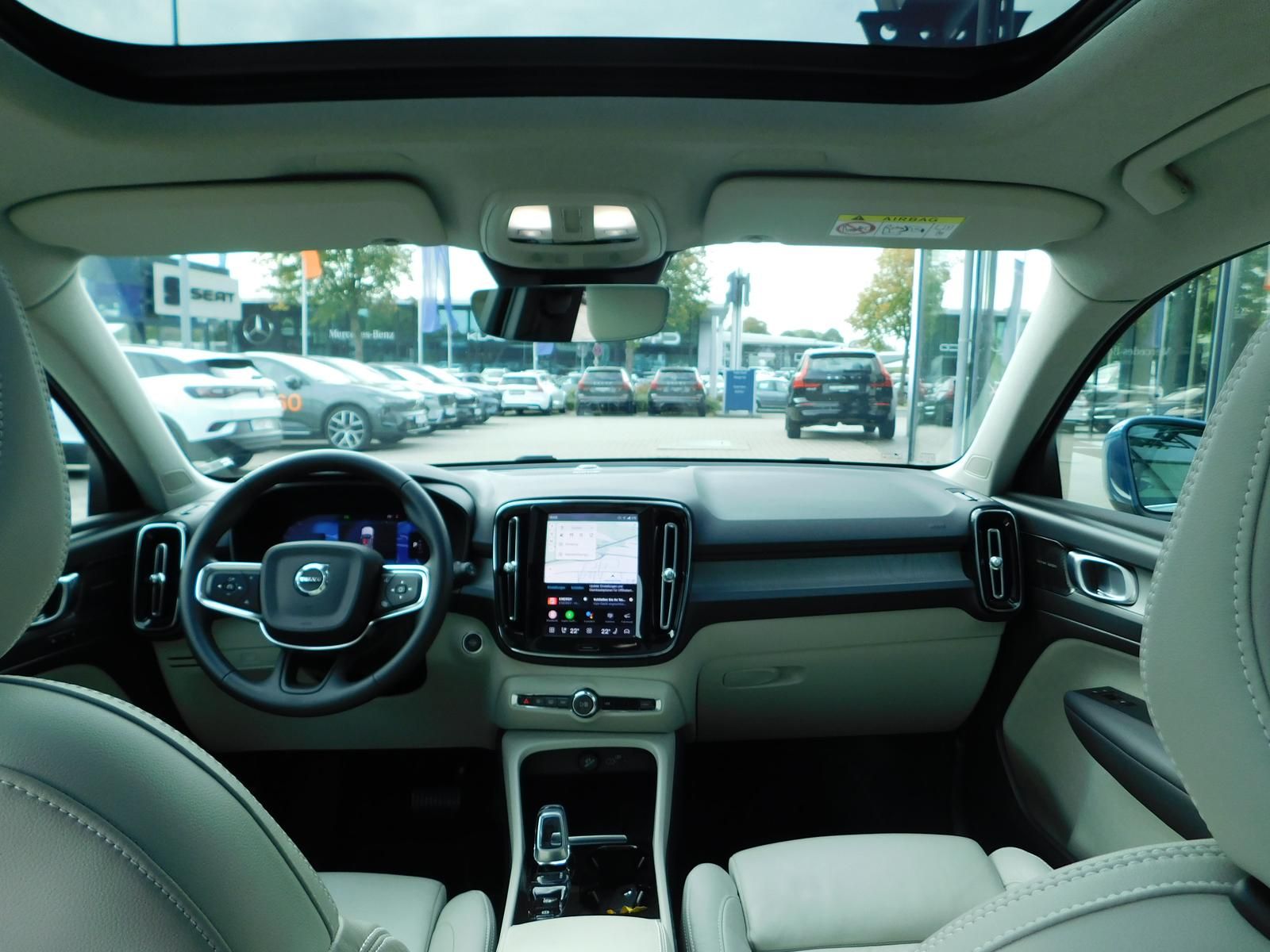 Fahrzeugabbildung Volvo XC40 B4 Ultimate Bright
