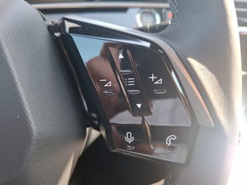 Peugeot 3008 Allure HYBRID 145 e-DSC6 ACC*NAVI*360°KAMER
