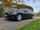 BMW 318d Touring Kombi Luxus Leder Navi Si... - BMW 318 in Freiburg