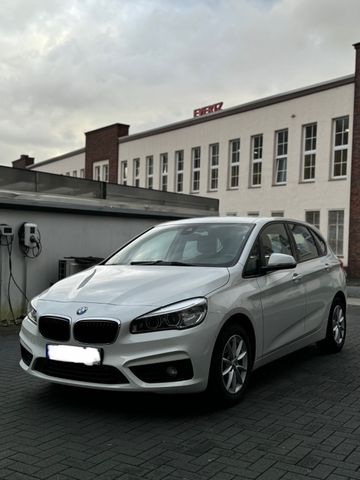 BMW 218 Baureihe 2 Active Tourer 218 i Automatik