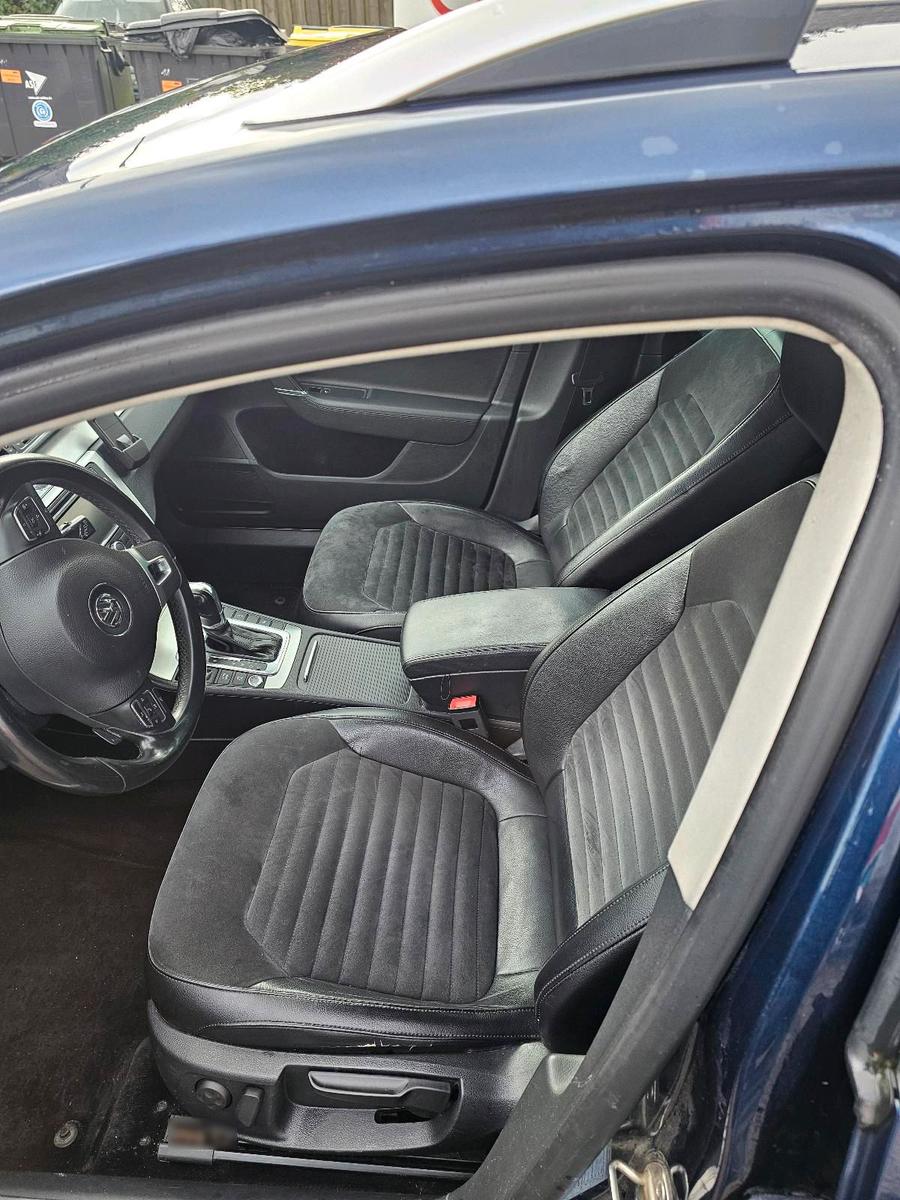Volkswagen Passat 2012 — photo 11