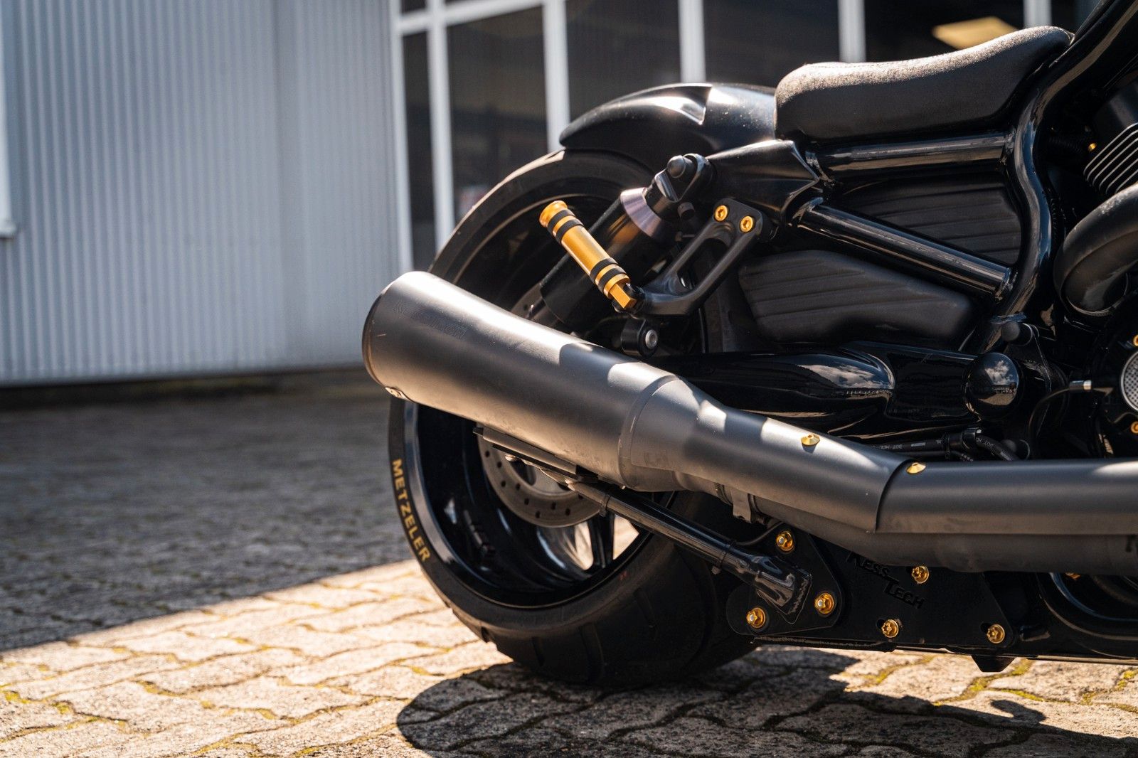 Fahrzeugabbildung Harley-Davidson VRSCDX Night Rod Special-Airride 280-RideHardRod