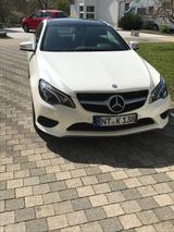 Mercedes-Benz E 400 Coupé - Mercedes-Benz E 400 mit Benzin-Antrieb