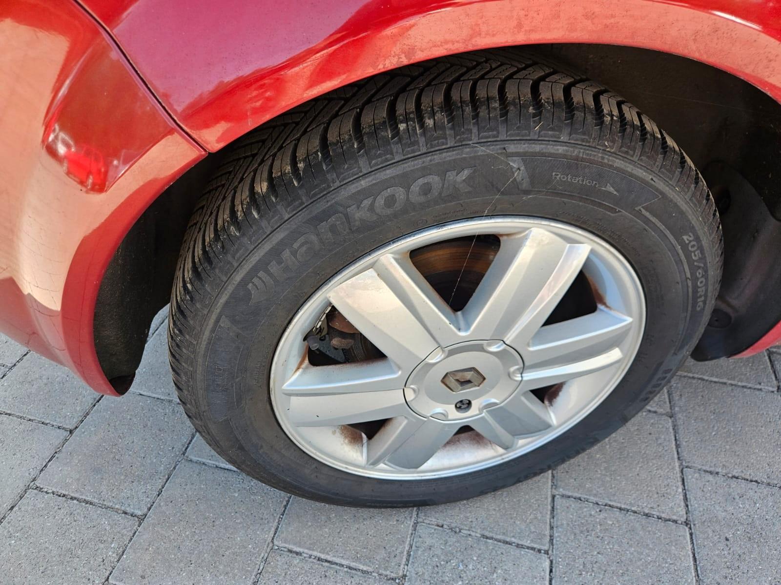 Renault Scenic 2006 — photo 24