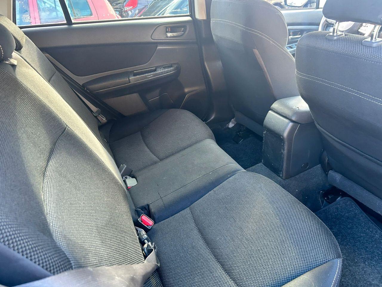 Subaru XV 2012 — photo 10