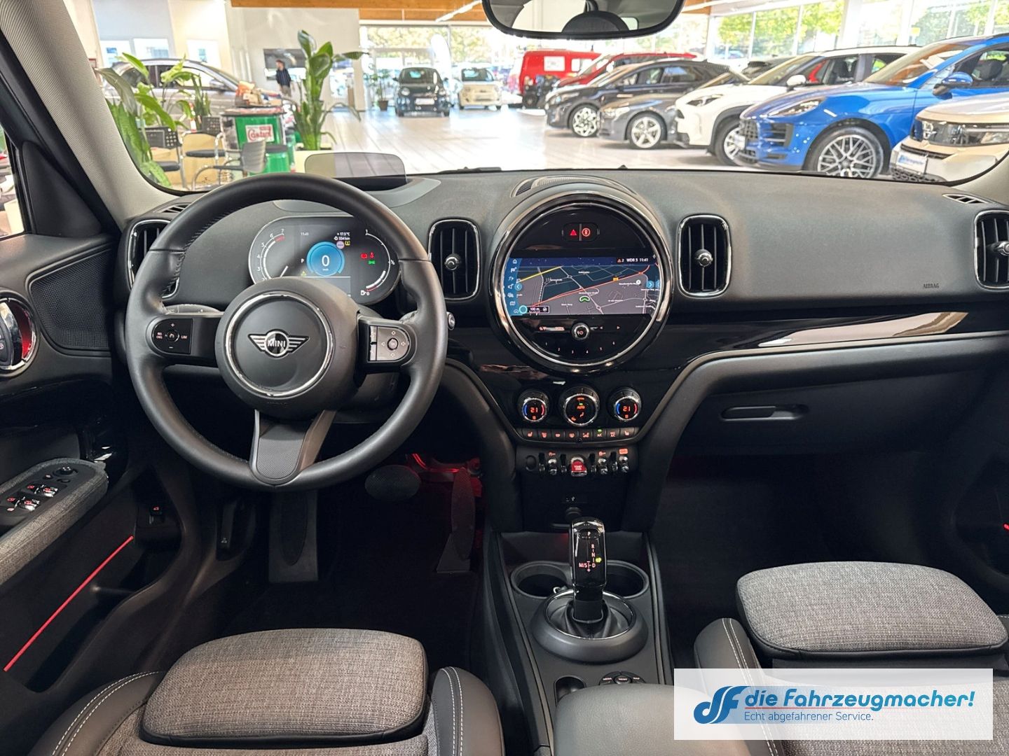 Fahrzeugabbildung MINI Cooper Countryman One Classic Trim Navi LED Blen