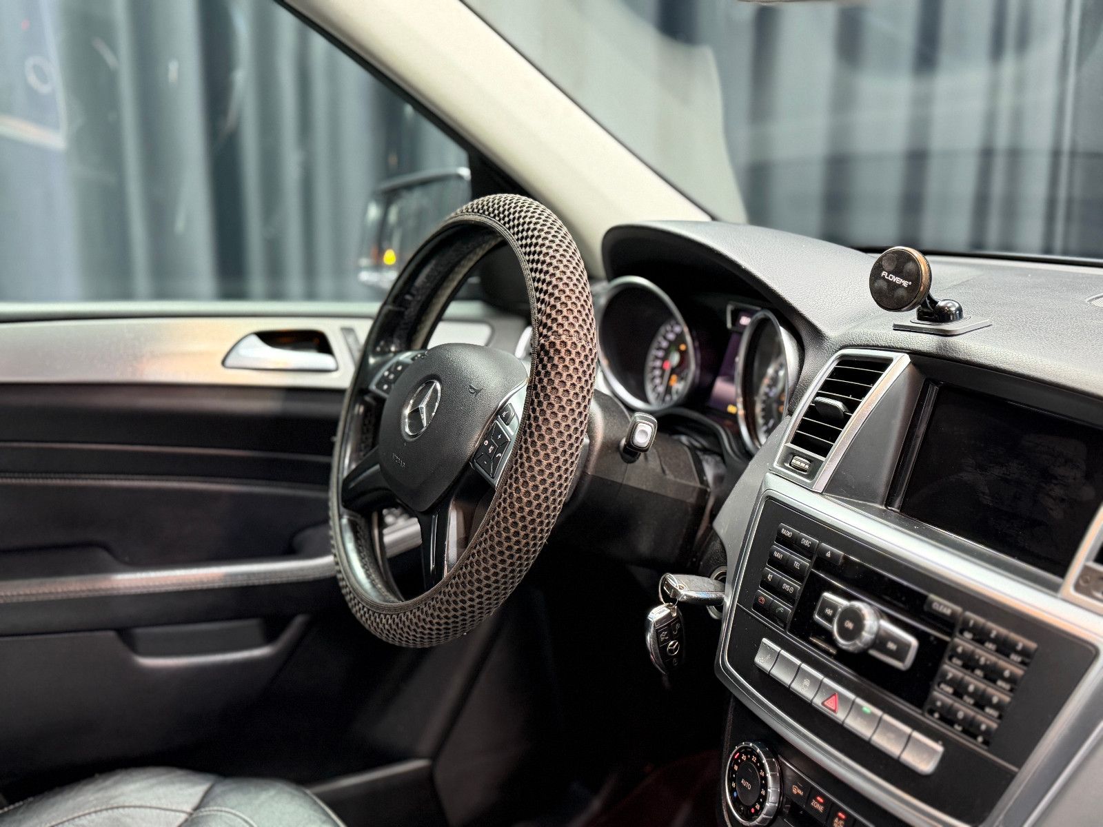 Fahrzeugabbildung Mercedes-Benz ML 350 4Matic |AHK|LUFT|PANO|U-FREI