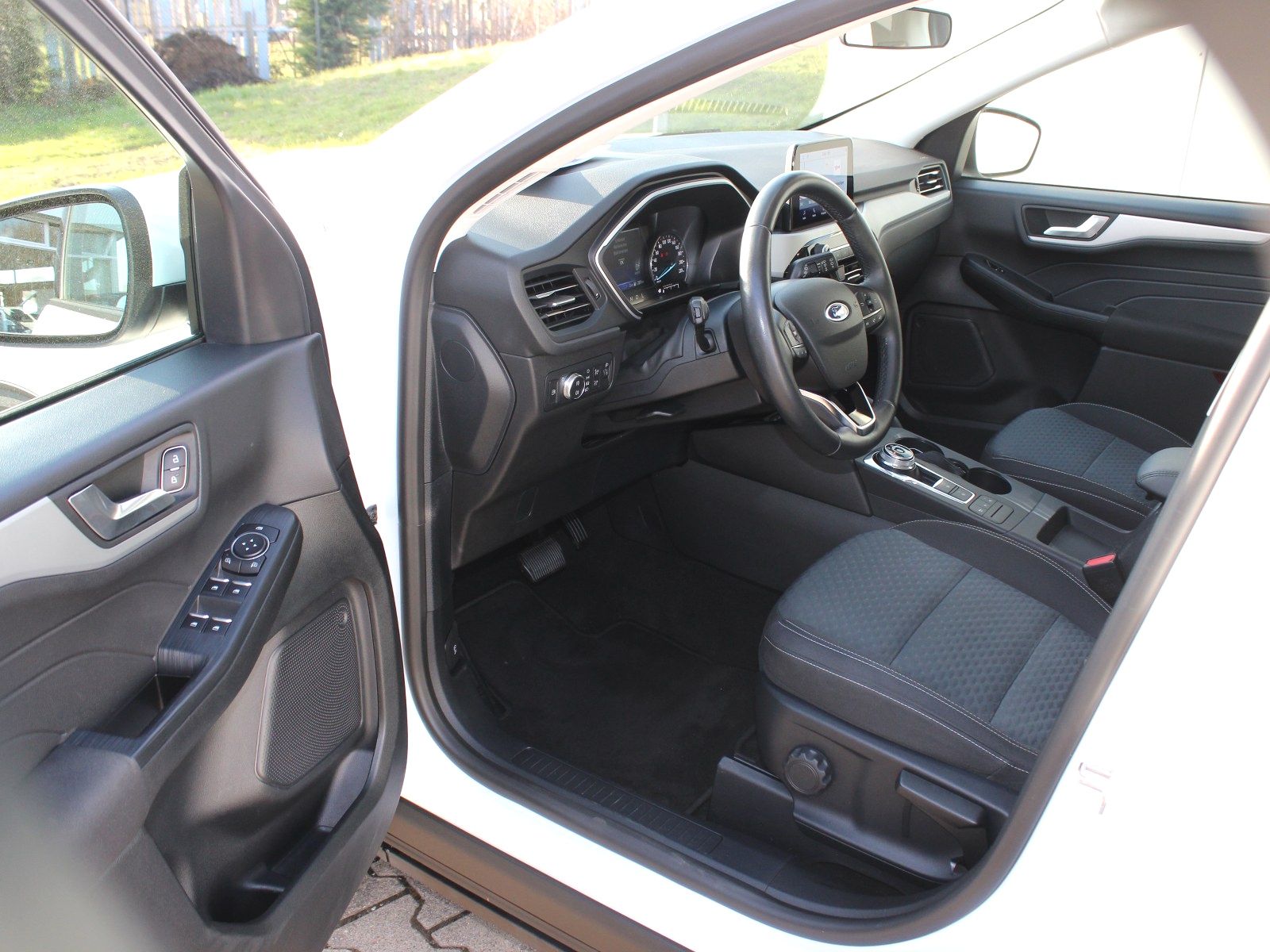 Fahrzeugabbildung Ford Kuga Plug-In Hybrid Cool & Connect