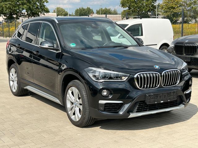 BMW X1 sDrive 20 i xLine Panorama/Bluetooth