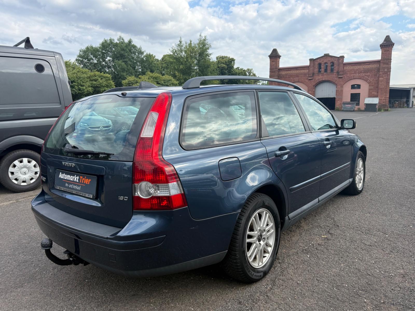 Volvo V50 2005 — photo 5
