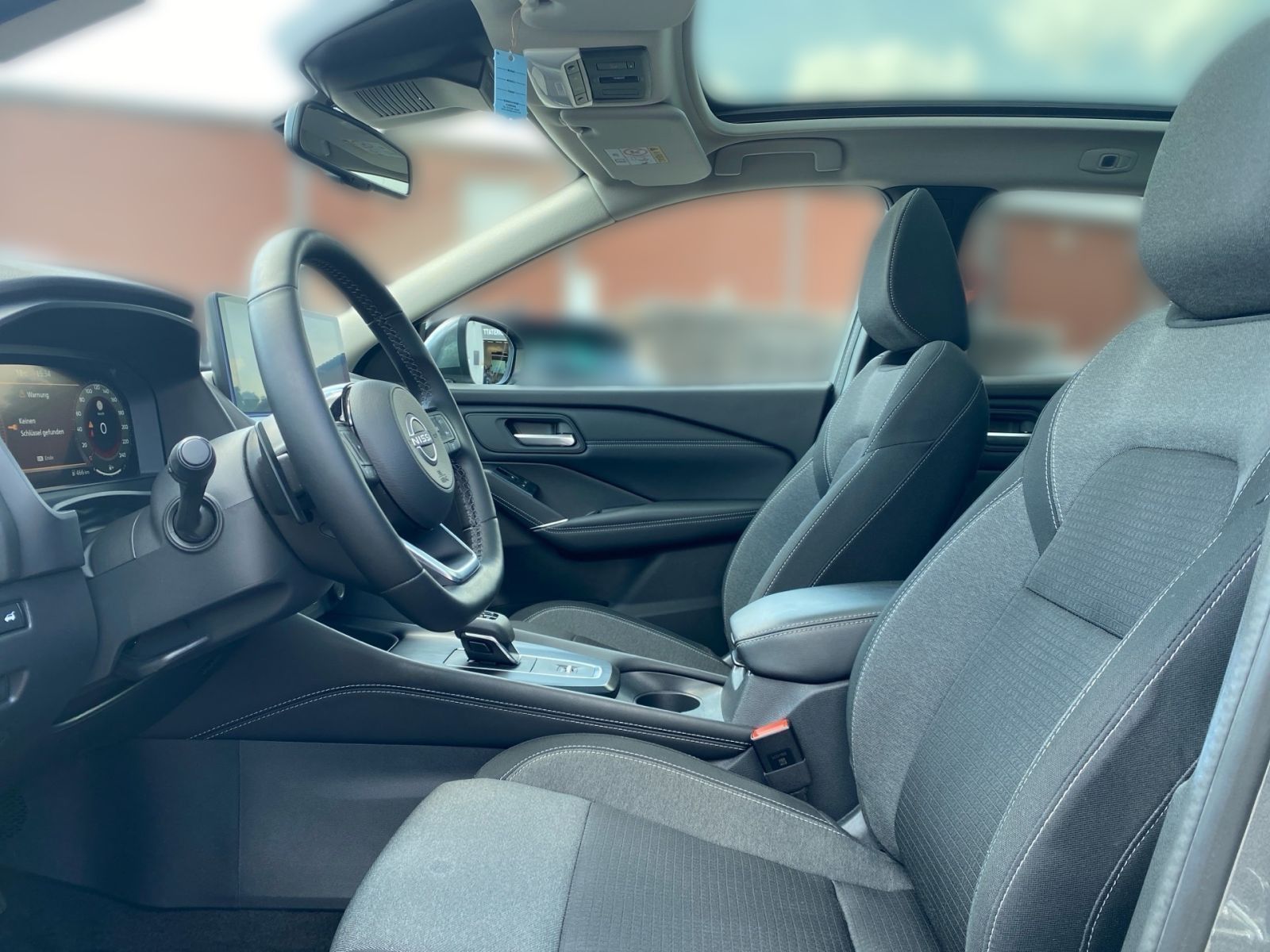 Fahrzeugabbildung Nissan Qashqai 1.3DIG-T Autom. N-Connecta*AHK*Pano*360'