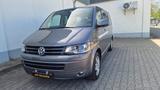 Volkswagen T5 Multivan 7xSitzer+Bett-AHK-neuer Motor -1Hand - VW T5 Multivan Gebrauchtwagen in Berlin