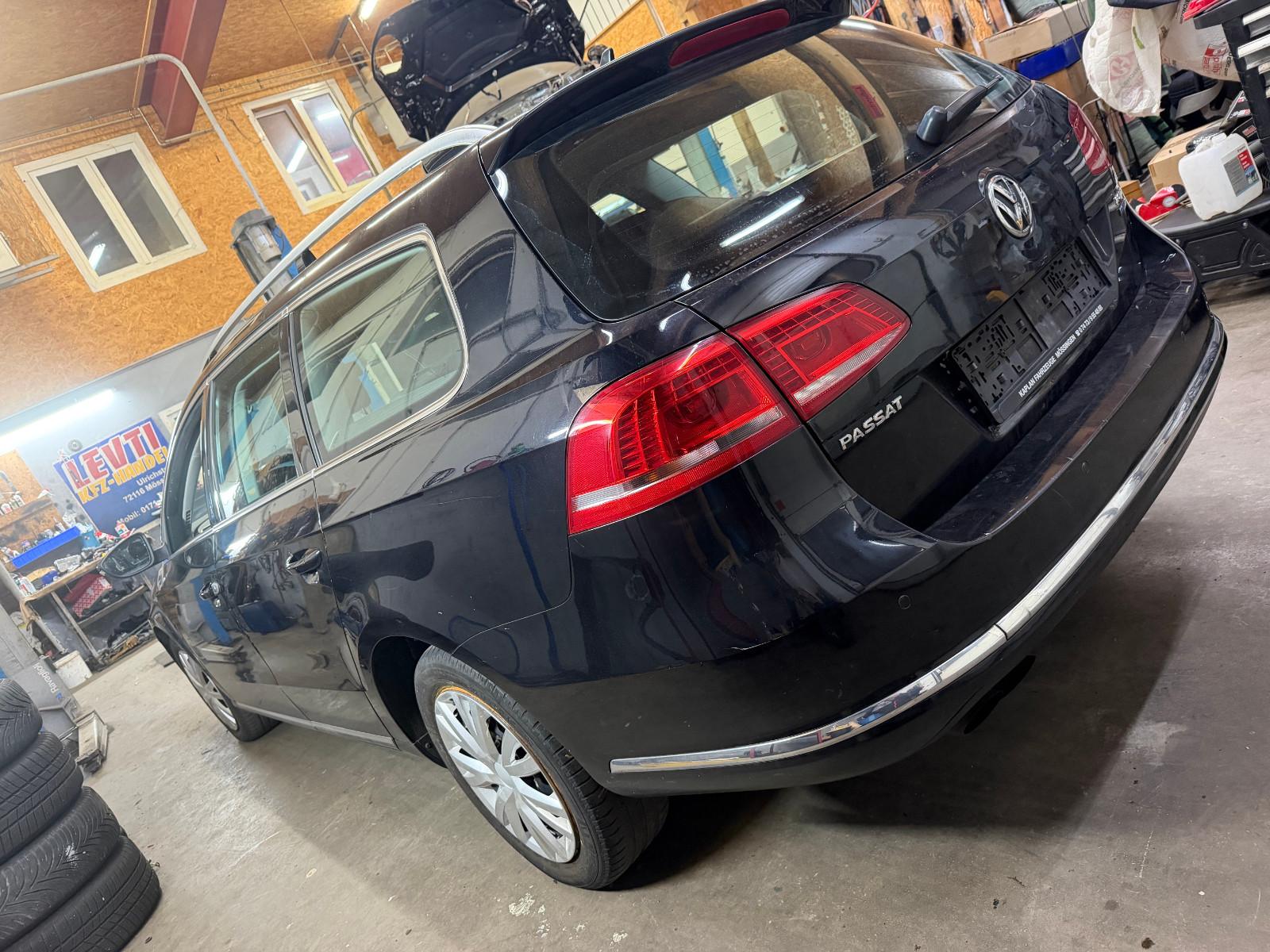 Volkswagen Passat 2013 — салон
