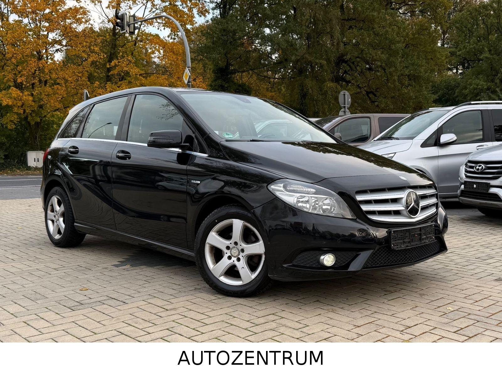 Mercedes-Benz B 180