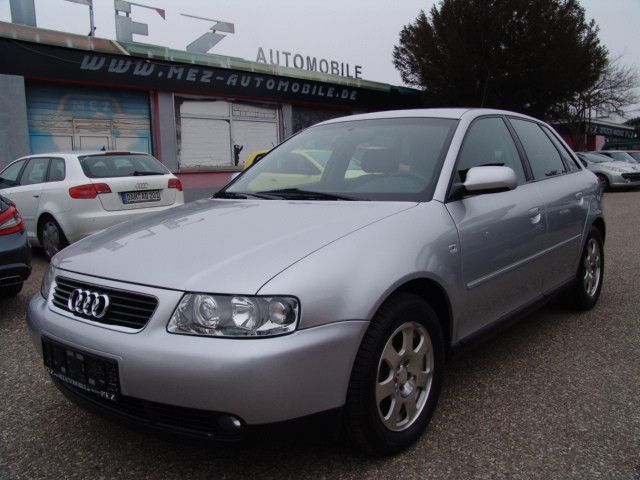 Audi A3 1.6 Attraction Automatik 69000 km AHK