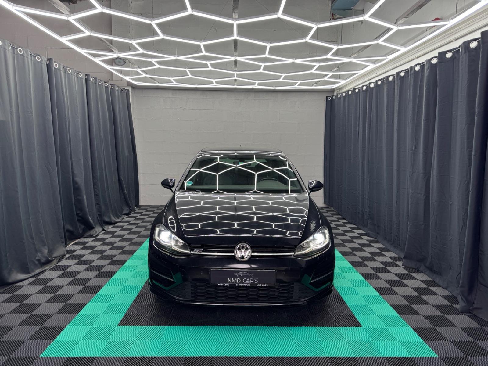 Volkswagen Golf VII Lim. Highline BMT/Start-Stopp R-LINE