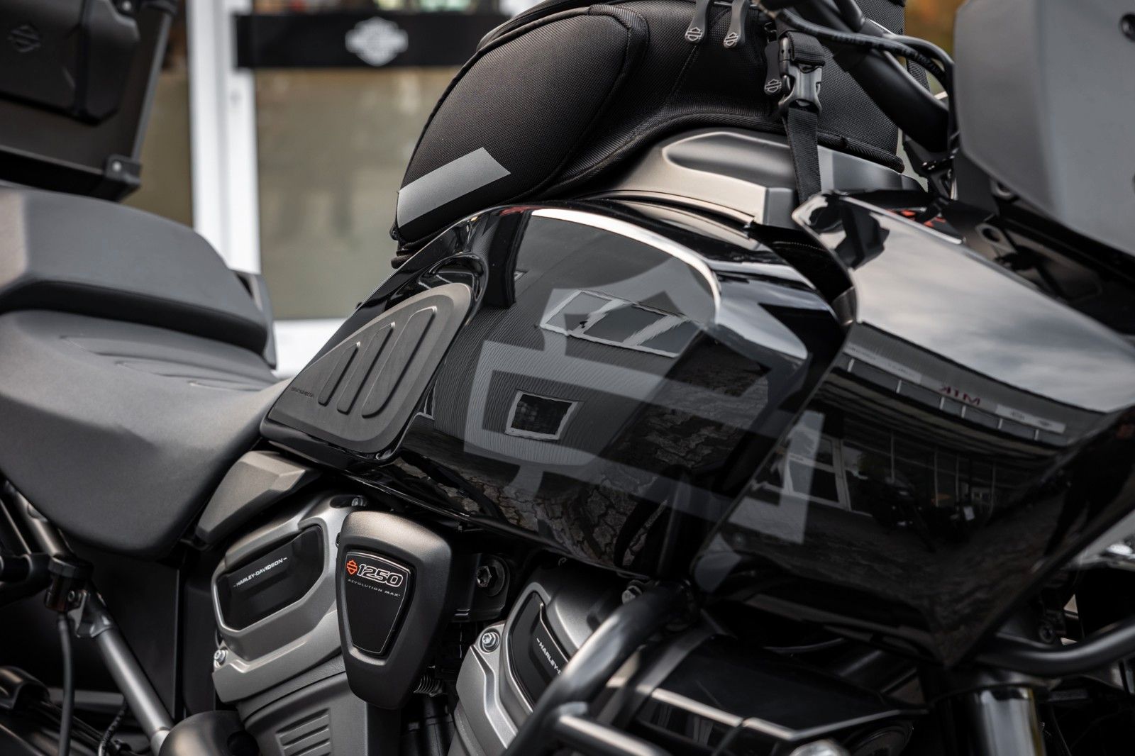 Fahrzeugabbildung Harley-Davidson RA1250S Pan America Special - TOURING PAKET