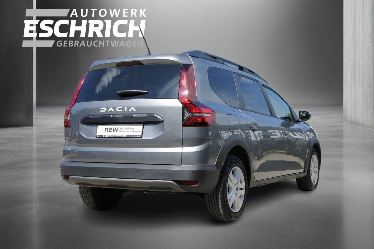 Fahrzeugabbildung Dacia Jogger Expression TCe 110