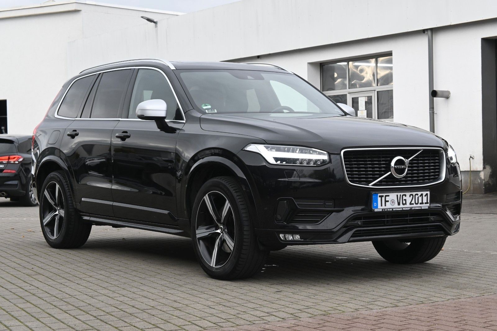 Fahrzeugabbildung Volvo XC90 D5 AWD*R Design*LUFT*PANO*7Si*LED