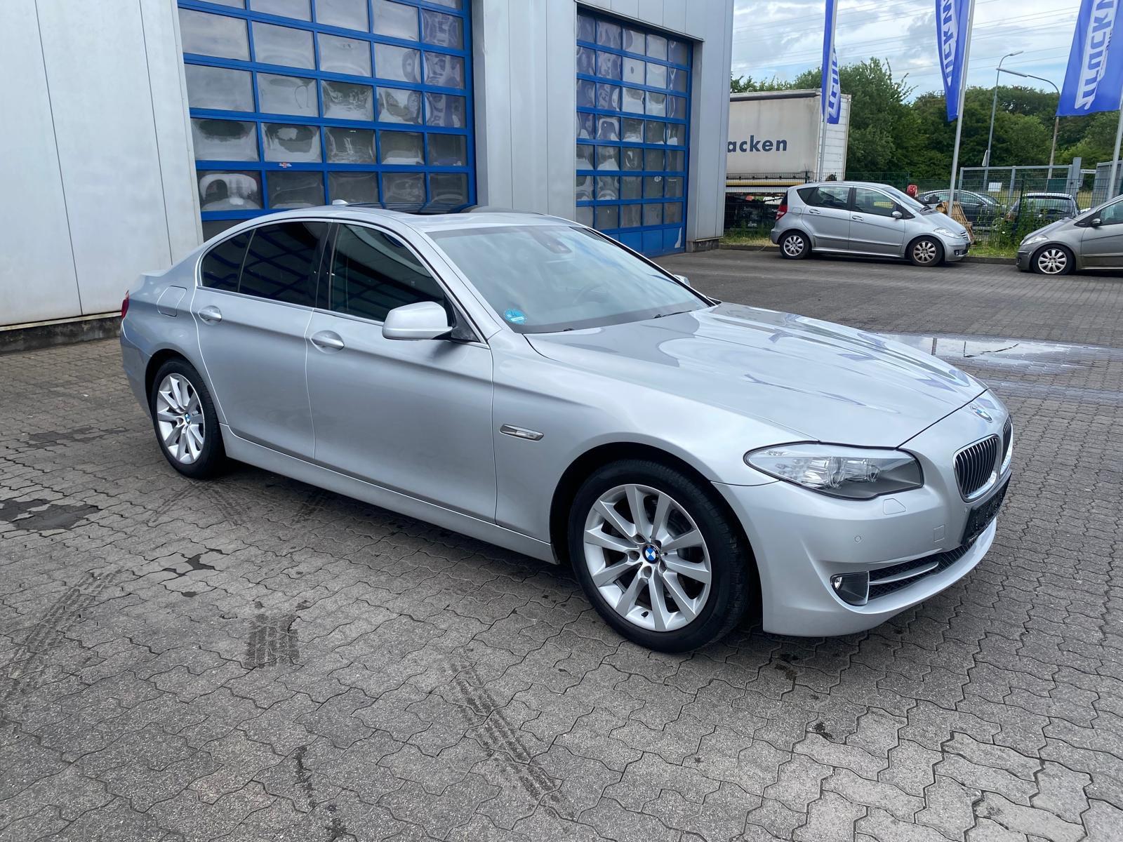 BMW 520 5 Limousine 520 d - VOLL - VOLL -