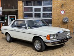 Mercedes-Benz 230 CE Automatik Schiebedach el. Fensterheber