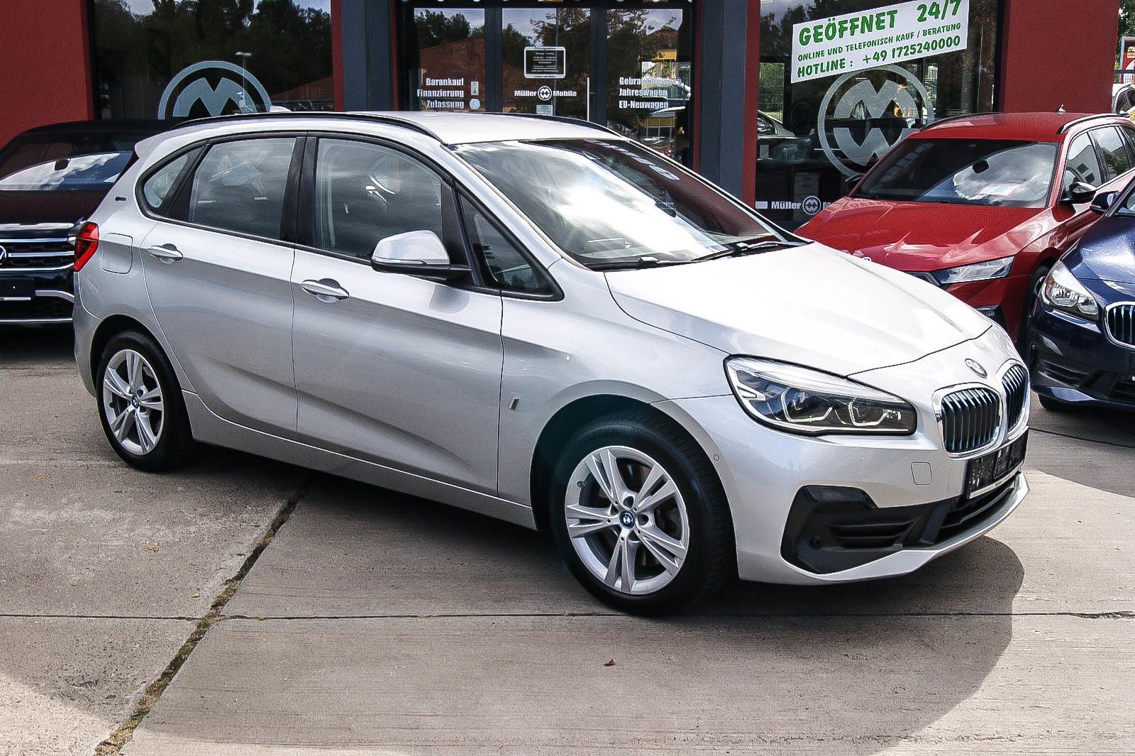Fahrzeugabbildung BMW 225 xe Advantage Aut LED-SCHEINWERFER SIHZG PARK