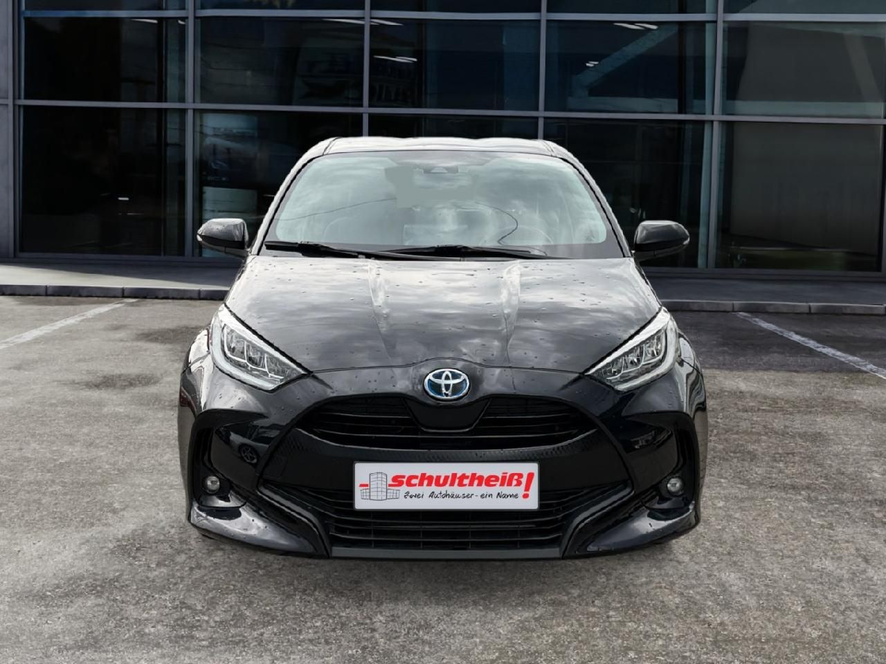 Fahrzeugabbildung Toyota Yaris Hybrid Club