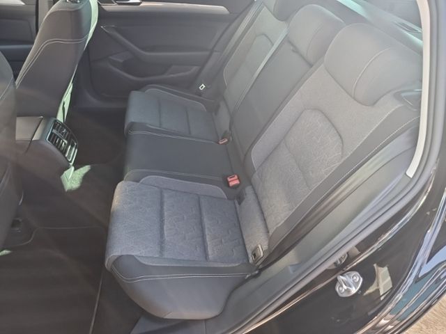 Fahrzeugabbildung Volkswagen Passat Variant 2,0 TSI DSG BUSINESS AHK EASY OPE