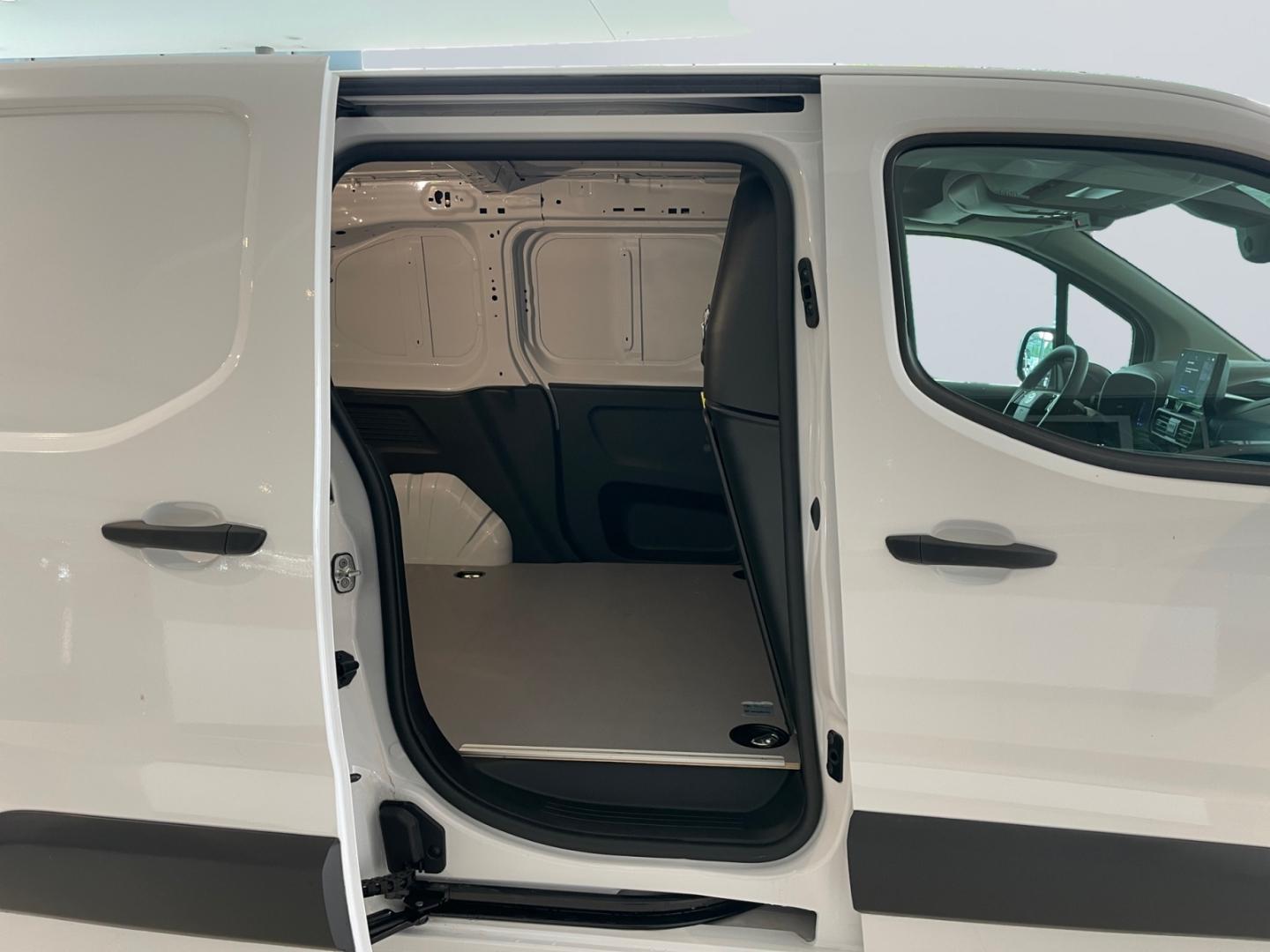 Toyota Proace 1,2 l P, Meister, L1 6MT 4 Türen, 3, миниатюра 17